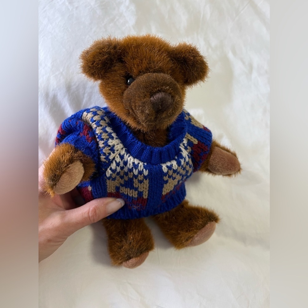 Vintage Bialosky Brown Bear Box Jointed Limited Edition Chester Sweater Plush